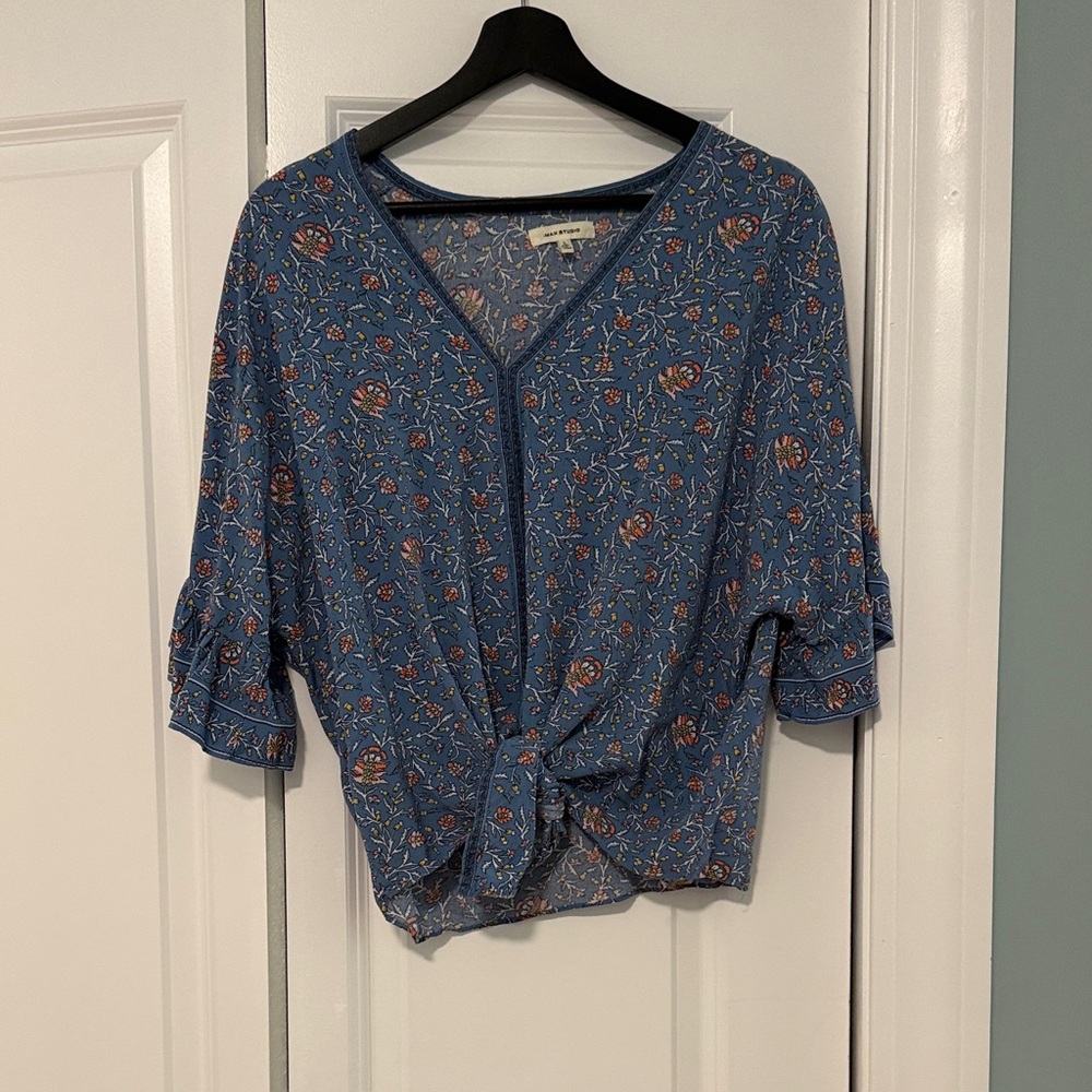 Max Studio Blue Floral V-Neck Tunic Top